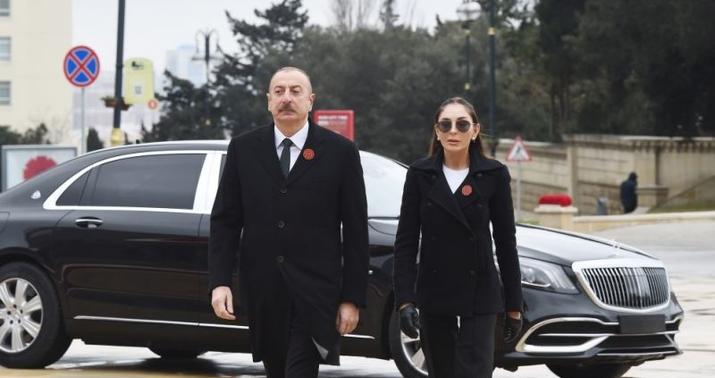 Prezident və xanımı Xoşbəxt Yusifzadənin vida mərasiminə əklil göndərdi