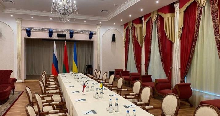 Ukrayna ilə bağlı üçtərəfli görüş təxirə salındı