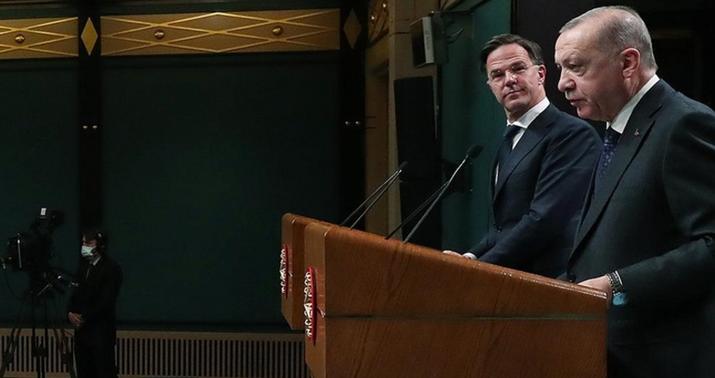 “Zelenski və Putinlə təmasları davam etdirirəm” -