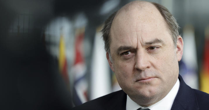 “Putin özünün qurduğu qəfəsə düşdü” -