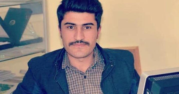 "Unutma hamının atıb getdiyi eynəkli adamları..." -