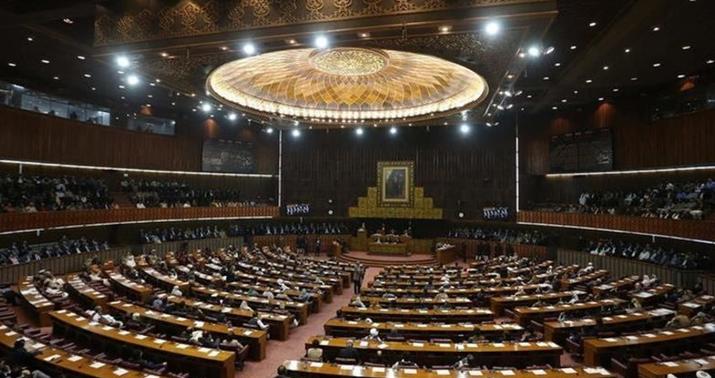 Pakistanın Nazirlər Kabineti istefaya göndərildi