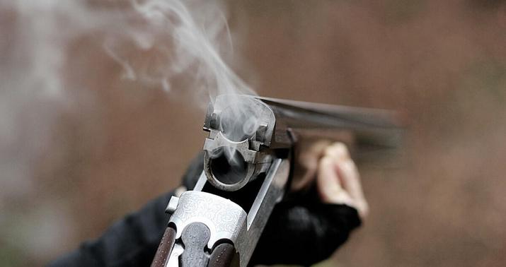 Bakıda küçədə kişi arvadını və özünü güllələdi -