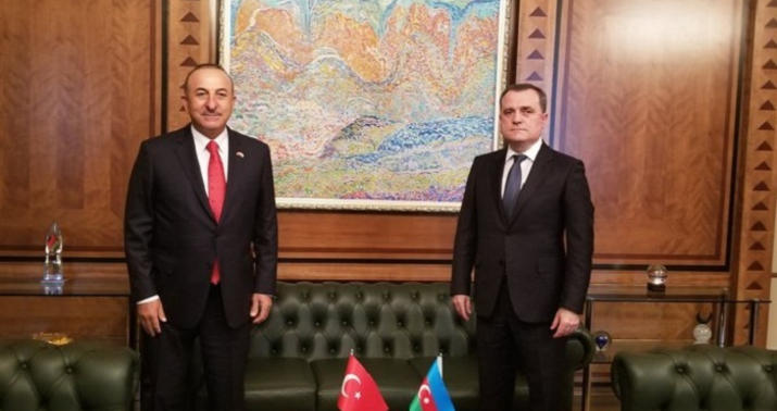 Azərbaycan və Türkiyə XİN başçıları arasında telefon danışığı oldu