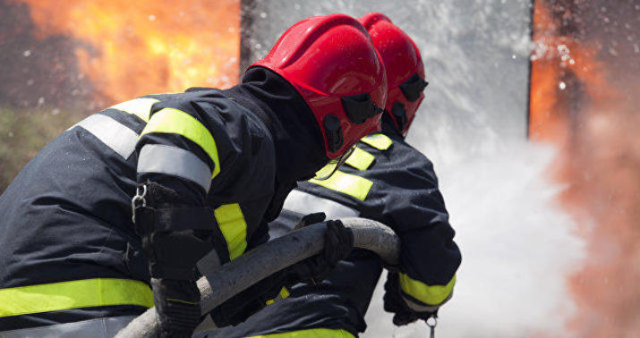 Binəqədidə ev yandı