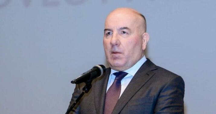 Elman Rüstəmov vəzifəsindən çıxarılır