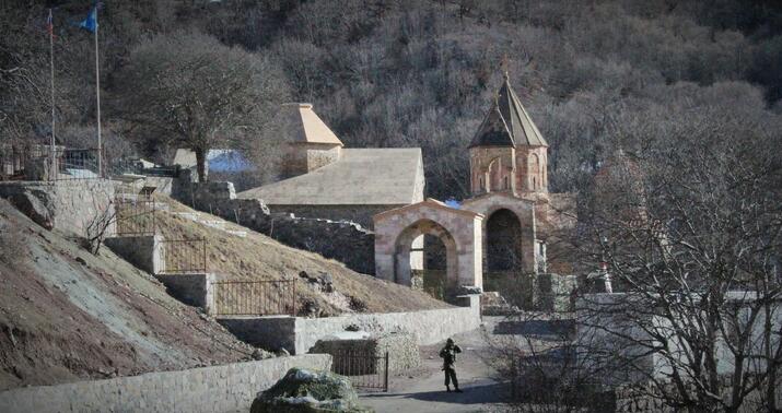"Hazırda iki rahib Xudavəngdə yaşayır, lakin ermənilər...." –