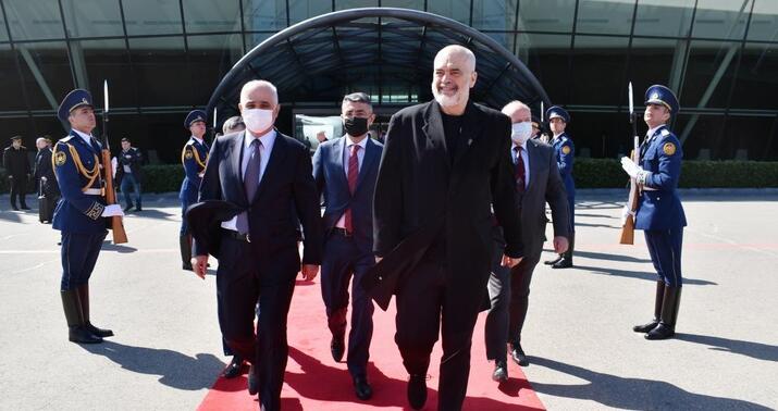 Edi Ramanın Azərbaycana rəsmi səfəri başa çatdı