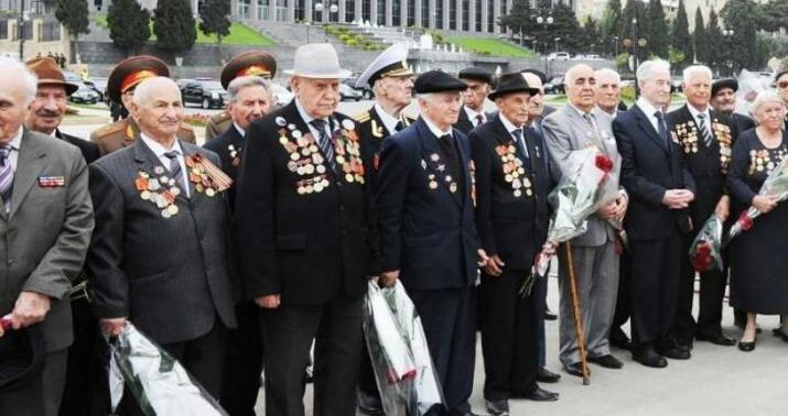 Prezidentin sərəncamı 4500 nəfərə şamil olunacaq