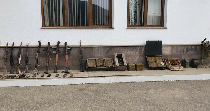 Xocavənddə xeyli sayda silah-sursat aşkarlandı