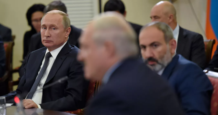 Putinin Ermənistana gizli mesajı: Paşinyan Lukaşenkonun addımını təkrarlayır? –