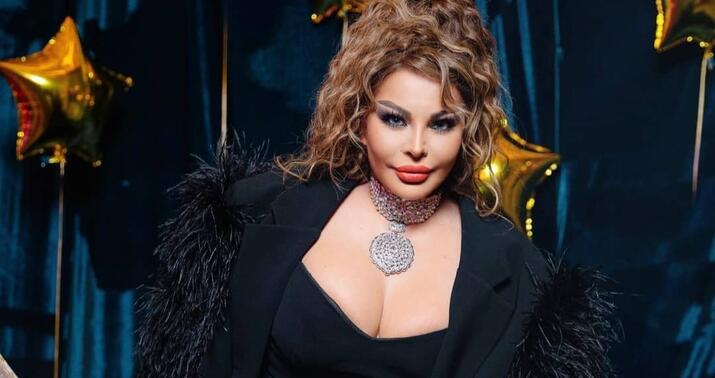 Aygün Kazımova cazibədarlığı ilə göz oxşadı -