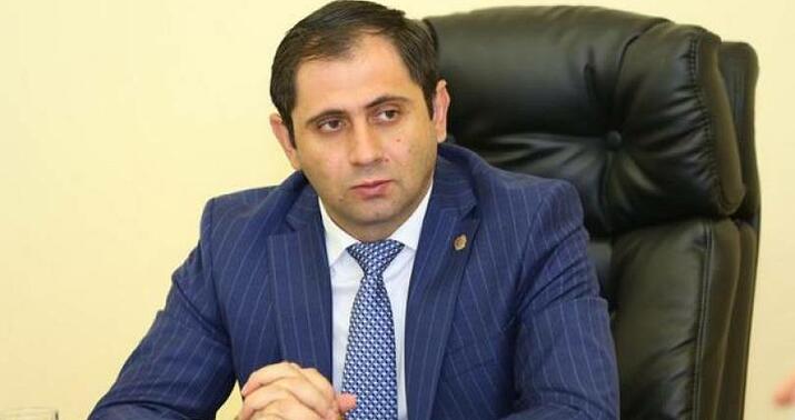 Dünən Qriqoryan, bu gün Papikyan... –