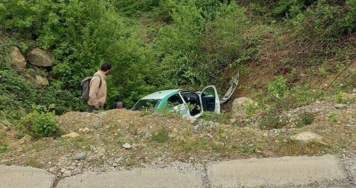 Ağdərədə Azərbaycan yük maşını erməni taksisi ilə toqquşdu