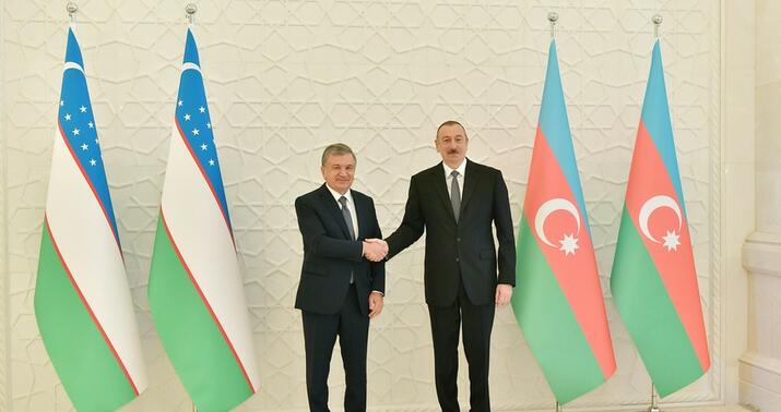 Şavkat Mirziyoyev İlham Əliyevi təbrik etdi