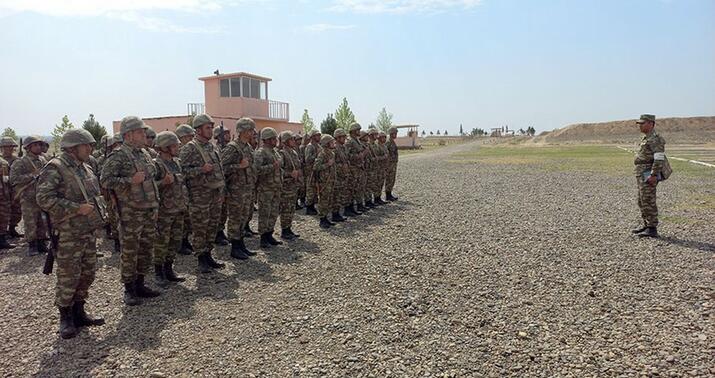 Orduda atəş hazırlığı üzrə praktiki çalışmalar yerinə yetirildi -