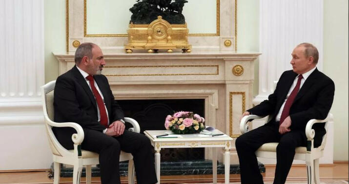 Putin Paşinyanla görüşdü