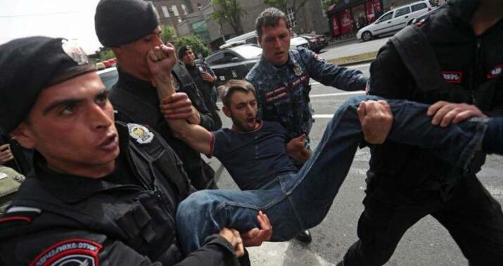 Qərbin "şıltaq" uşağı: