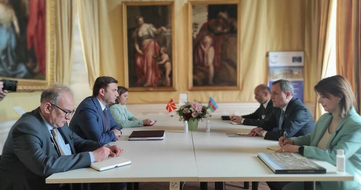 Ceyhun Bayramov Şimali Makedoniyalı həmkarı ilə görüşdü