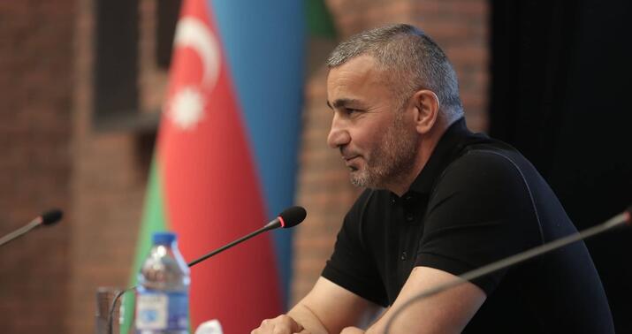 Baş məşqçidən sərt tənqid: