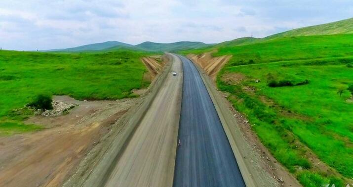 Füzuli-Hadrut avtomobil yolunun tikintisi davam edir -