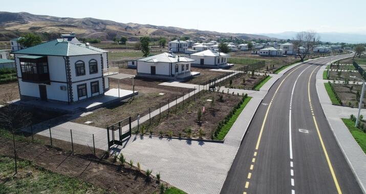 Ağalı kəndinin sakinləri öz yurdlarında