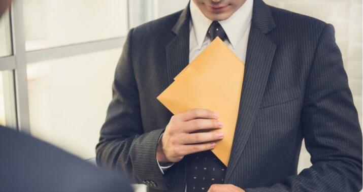 Ədliyyə Nazirliyi idarə rəisinin şok brilliant məsələsi: "Girov qoydum ki... "–