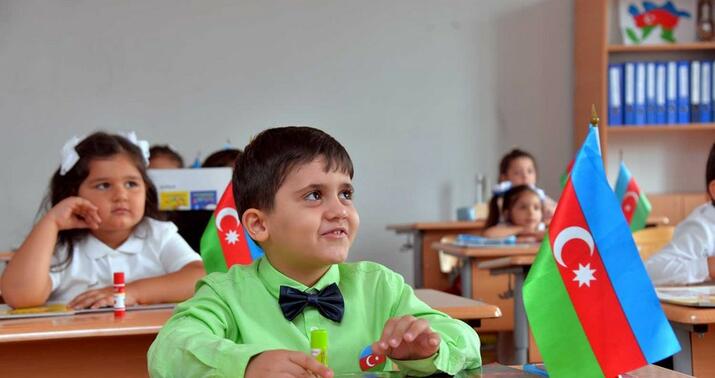 Azərbaycanda rus bölməsi bağlanır? -