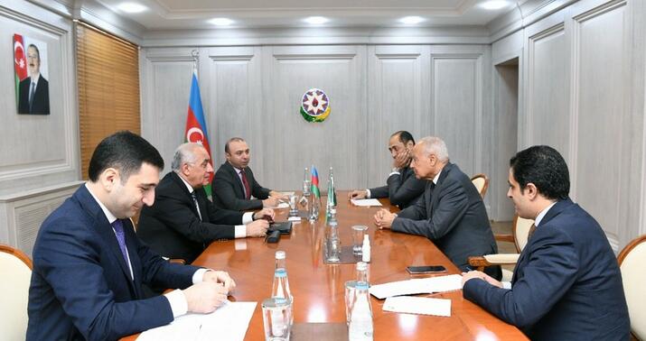 Əli Əsədov baş katiblə görüşdü