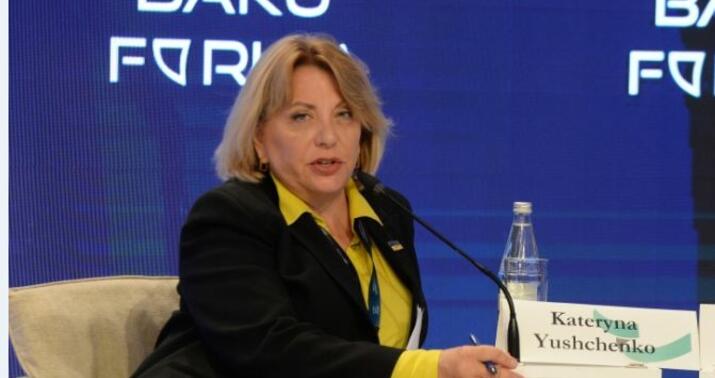 Yuşenkonun xanımı Bakıda -
