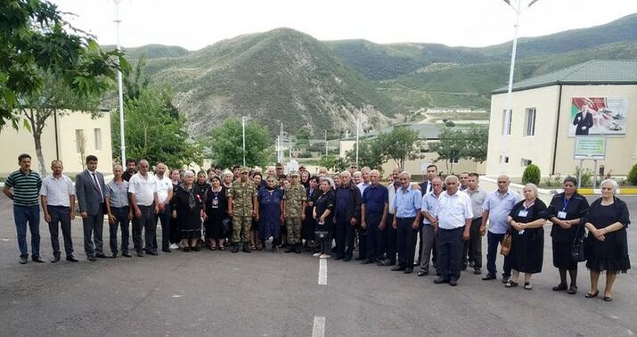 Şəhid ailələri hərbi hissəni ziyarət etdilər -