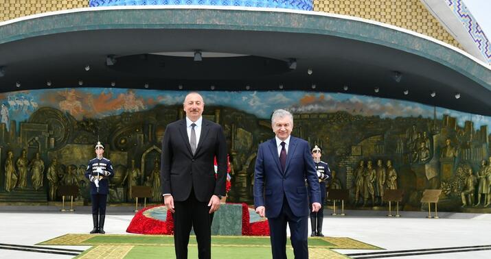 Əliyevlə Mirziyoyev Fəxri qonaqlar xiyabanında ağac əkdilər