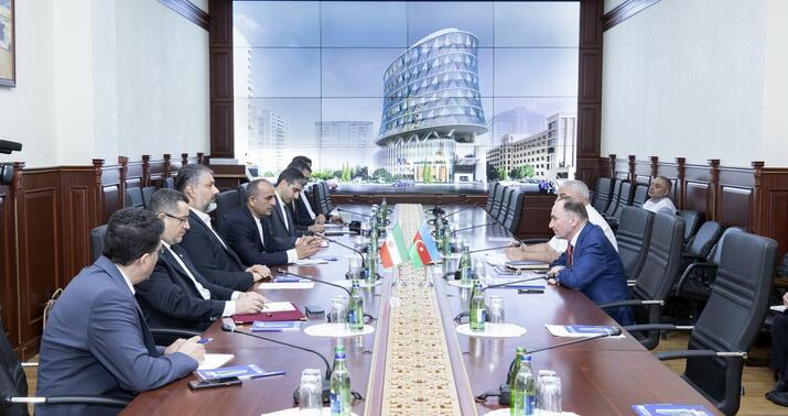 Gömrük Komitəsində İran nümayəndə heyətilə görüş keçirildi -