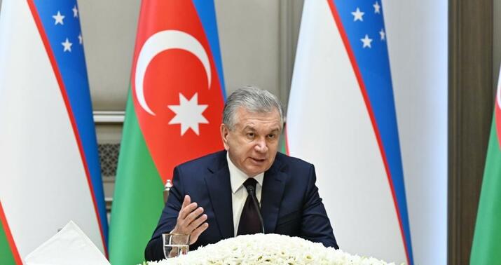 Şavkat Mirziyoyev Azərbaycanı Zəfər Günü münasibətilə təbrik etdi