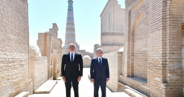 Azərbaycan və Özbəkistan prezidentləri  "İçan-Qala" ilə tanış oldular -