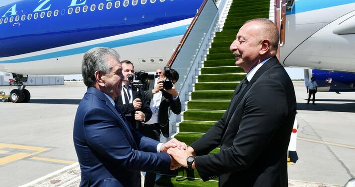 İlham Əliyevin Özbəkistana səfəri başa çatdı -
