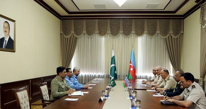 Azərbaycan-Pakistan hərbi əməkdaşlığının inkişaf perspektivləri müzakirə olundu -