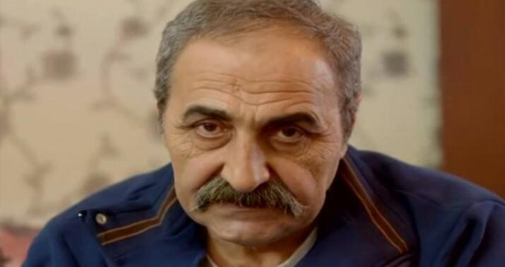 "Məni erotik videolarla şantaj edirlər" -