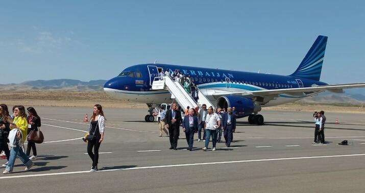 Bakı konfransının iştirakçıları Şuşada -