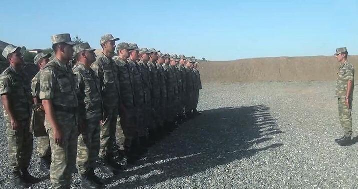 Azad edilmiş ərazilərdə qoşun xidməti yüksək səviyyədə təşkil edilir -