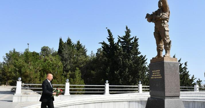 Dövlət başçısı Sumqayıtda Şəhidlər xiyabanında oldu -