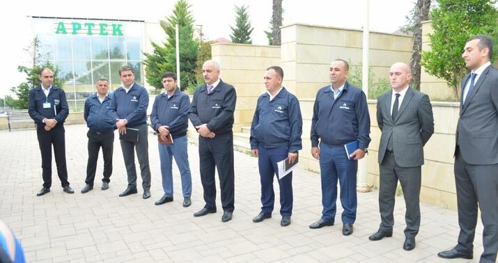 Qazilər işlə təmin olunmaq üçün "Açıq qapı" aksiyasına müraciət etdi