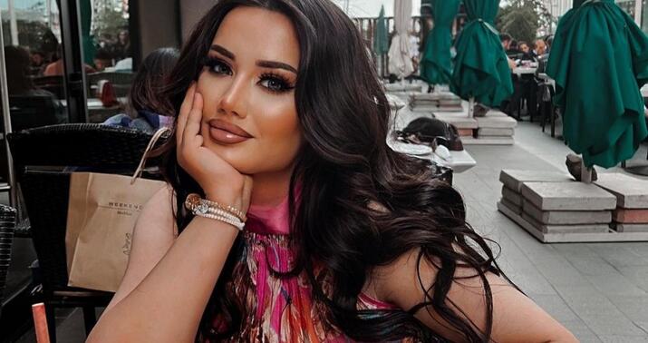 Məşhur bloger: "Çox şeyə pis baxırıq, ancaq əlimizə imkan düşsə..." -