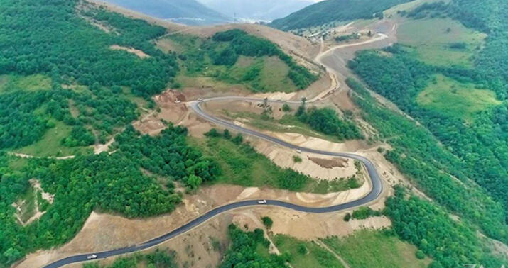 Laçının azadlığından iki il keçir