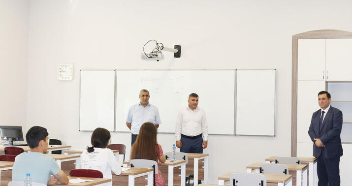 Azərbaycan-Fransız Universitetinə bakalavr pilləsi üzrə qəbul imtahanı keçirildi