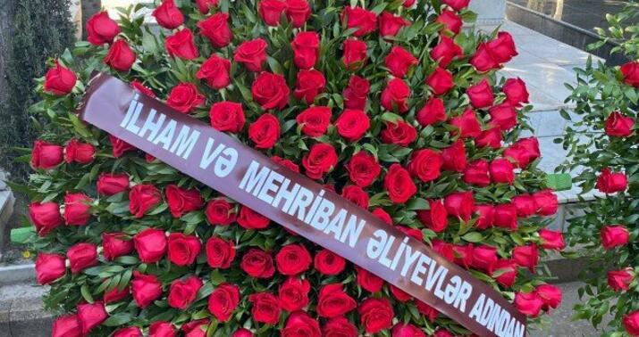 İlham Əliyev və Mehriban Əliyeva Müslüm Maqomayevin anım mərasiminə əklil göndərdi