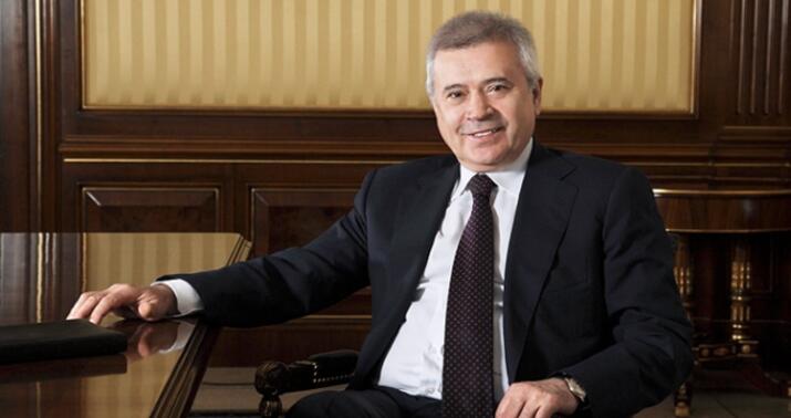 Azərbaycanlı milyarder Rusiyanın məşhur futbol klubunu satın aldı