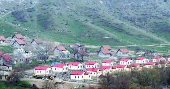 Daha 25 ailə Laçının Zabux kəndinə yola salındı