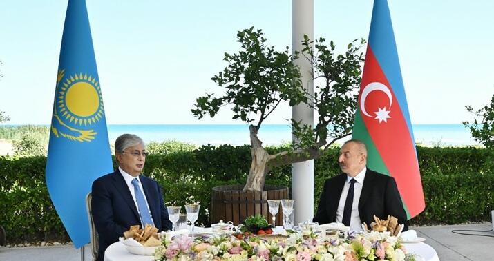 Tokayevin şərəfinə rəsmi ziyafət verildi