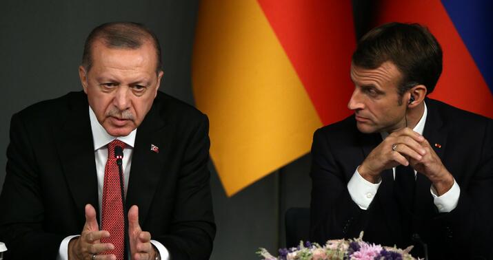Fransız siyasətçi Makronu Ərdoğanla müqayisə etdi –